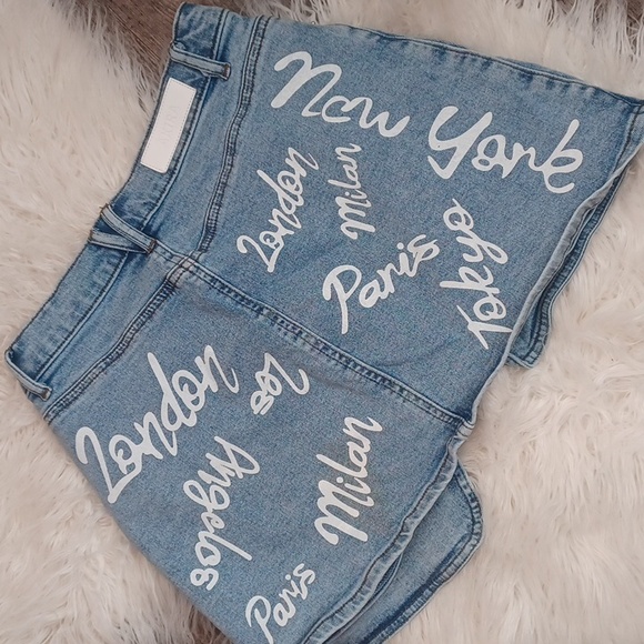 Akira Denim Skirt - Picture 5 of 13